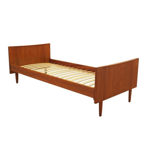 Lit en teck, design danois, années 1970, production : Danemark