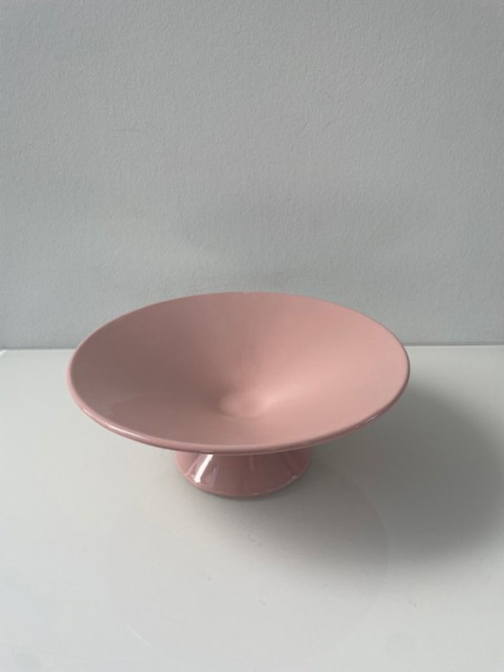 Image 1 of Cuenco moderno de cerámica rosa pastel con pie de 25 cm