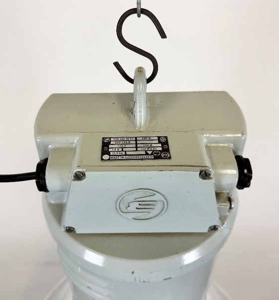 Image 1 of Große industrielle Aluminium-Pendelleuchte von Elektrosvit, 1960er Jahre