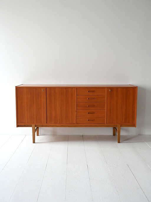 Buffet scandinave en teck des années 1960