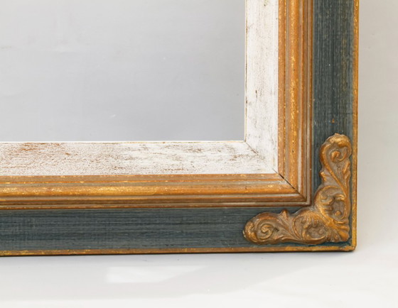 Image 1 of Gerestaureerde antieke houten lijst. Vintage houten lijst voor een schilderij, spiegel, foto, enz. Lijst met ornamenten.