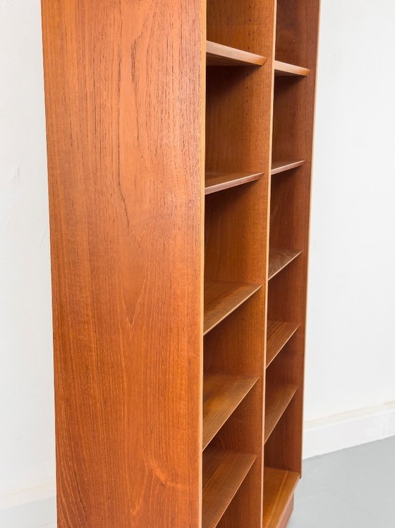 Image 1 of Grande libreria vintage in teak di Carlo Jensen per Hundevad