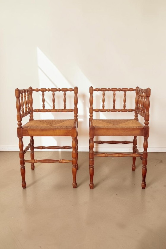 Antike französische Eckstühle mit gedrechselter Federung, 2er-Set – Stühle und Loungesessel, Rattan, Wood (photo 9 of 9)