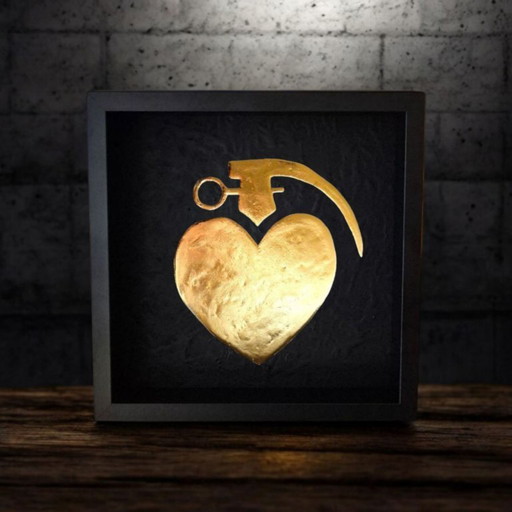 Lovegrenade 23kt gold plated artwork in frame PopArt collection