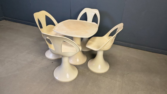Set da pranzo in stile era spaziale, anni '60 – Other (photo 3 of 21)