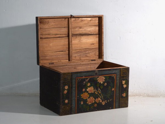 Baule antico dipinto in legno di pino – Cina, circa 1900 – Armadi contenitori, Iron (photo 27 of 40)