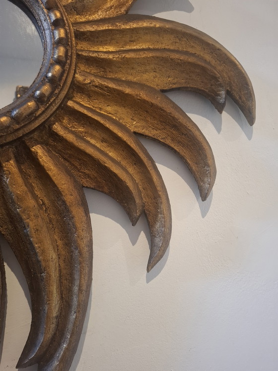 Image 1 of 80cm hoher Sonnenspiegel aus Holz von 1930. 14cm konvexes Glas. RARITÄT