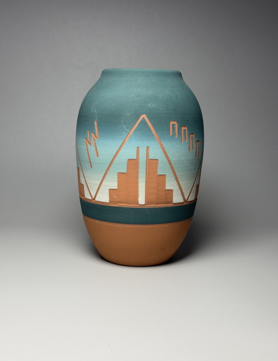 Image 1 of Vintage Native American Sioux Pottery Vase | Handcrafted Terracotta Art