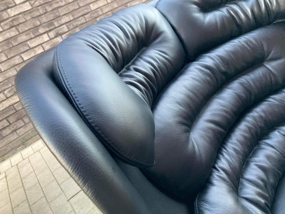 Image 1 of 2 chaises Joe Colombo Elda en cuir noir et fibre de verre blanche