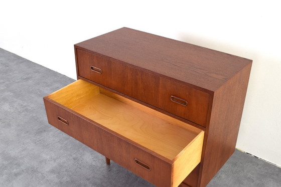 Image 1 of Mid Century Deense ladekast van teakhout, jaren 1960.