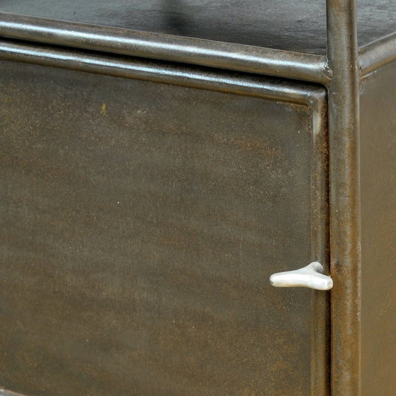 Image 1 of IJzeren nachtkastje, circa 1920