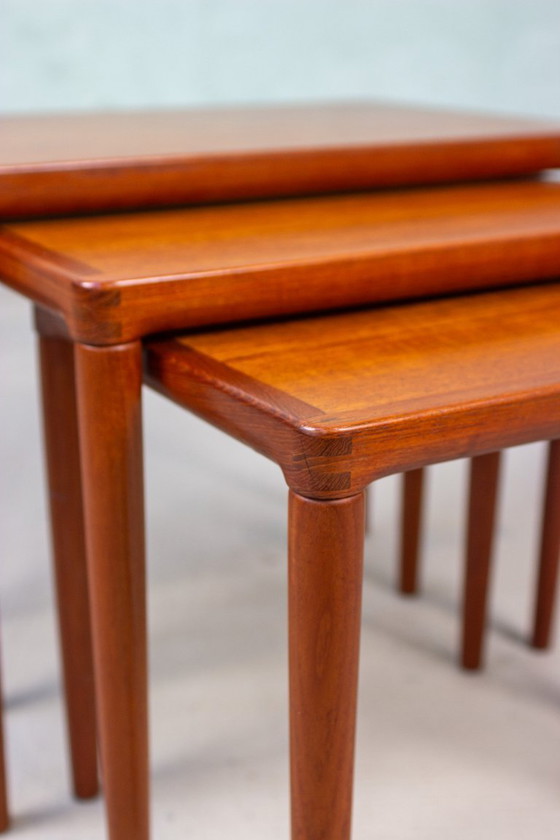 Image 1 of Tavolini impilabili Bramin a 3 pezzi di H.W. Klein, in teak vintage, stile danese.