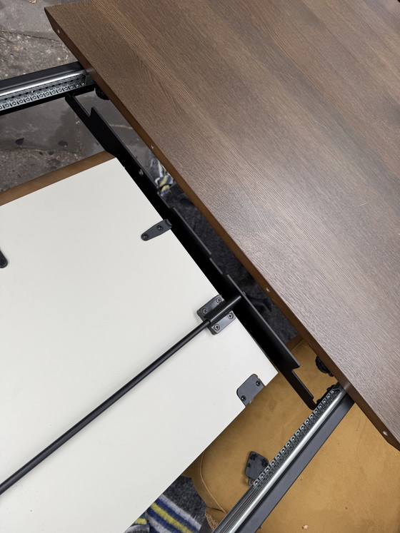 BoConcept Augusta Esstisch – Esstische, Leder, Metall (photo 3 of 7)