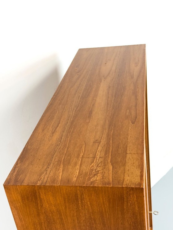 Image 1 of Mobiletto in teak con ante in vetro di WK Möbel, anni '70