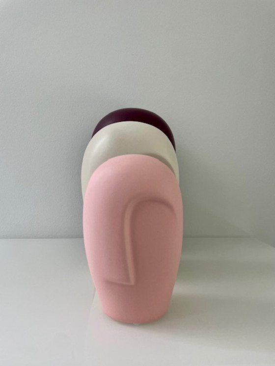 Image 1 of Juego de 3 jarrones esculturales modernos con caras estilizadas