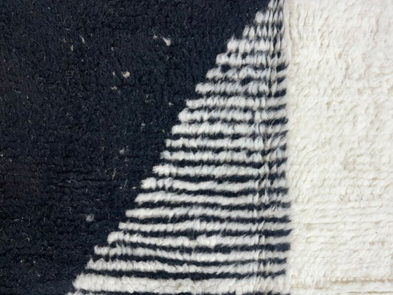 Image 1 of Tapis berbère en laine authentique Zebra 300cmx250cm 