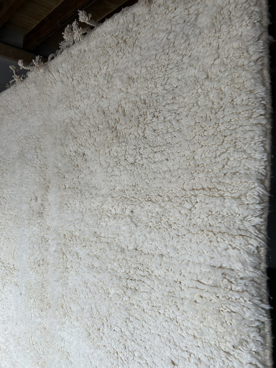 Image 1 of Tapis Beni Ouarain entièrement uni – 310 x 202 cm