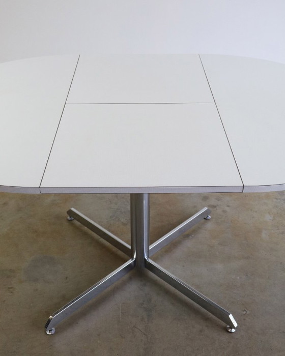 Image 1 of Vintage round extendable table