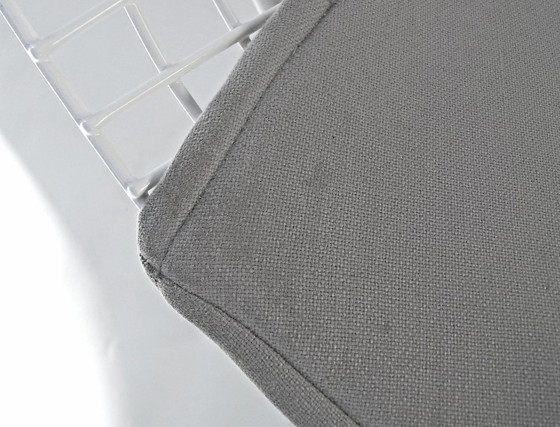 Image 1 of 2 sedie Diamond, Harry Bertoia, 1952 Knoll International, set di 2 pezzi degli anni '80