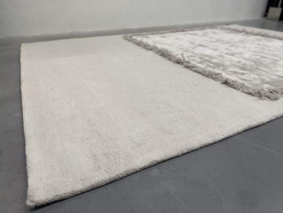 Leolux Frame Vloerkleed Stone 200x300, Vloerkleden en tapijten, Anders, Meerdere kleuren (foto 4 van 9)