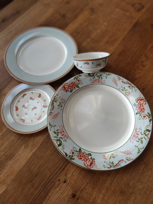 Vajilla de porcelana fina de la marca Rose Garden
