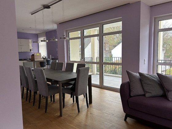 Image 1 of Mesa de comedor Surf de Christine Kröncke + 10 sillas Iris de Colico (totalmente tapizadas) *como nuevas