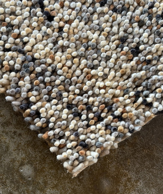 Image 1 of Brink en Campman Dots Terrazzo tapijt NIEUW