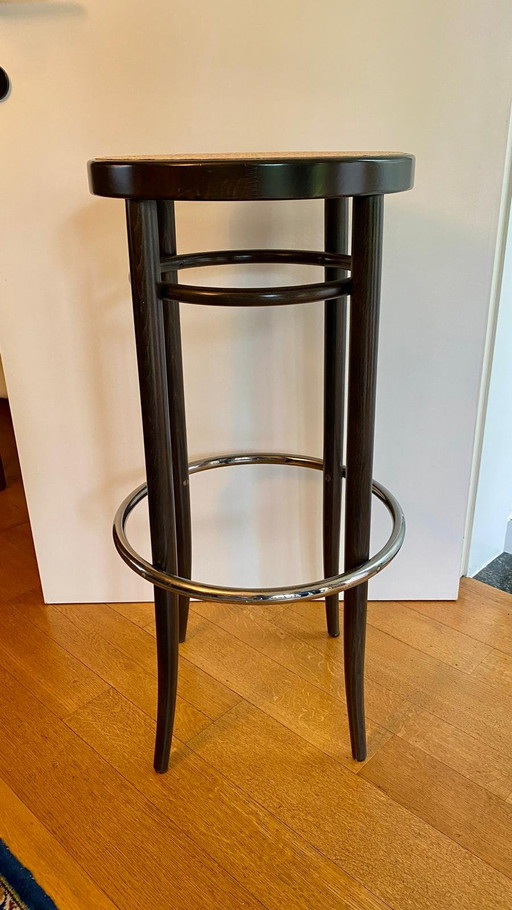 Juego de 2 taburetes de bar Thonet (modelo 204RH) – Diseño vintage de 1987 – barkrukken, Wood, Rattan (photo 2 of 7)