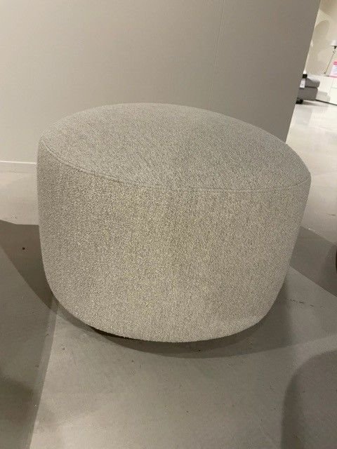 EYYE Kivi Pebble Powder poef