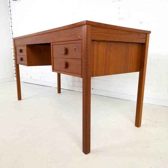 Image 1 of Scrivania vintage in teak Domino Møbler, design danese degli anni '60