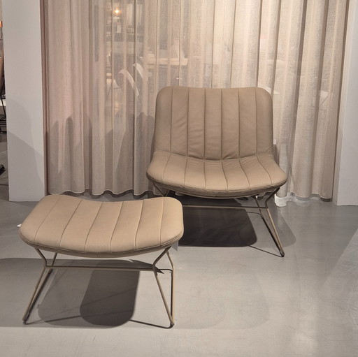 Draat Fauteuil met Hocker