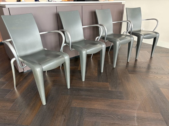 Vitra Louis 20 Chairs by Philippe Starck - Set of 4 - armrests – Dining chairs, Plastic, Aluminium (photo 3 of 10)