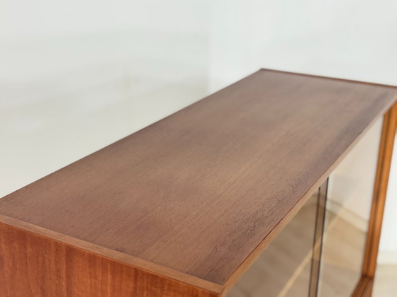 Image 1 of Vetrina di metà secolo, credenza, credenza espositiva, scaffale, vintage 1964