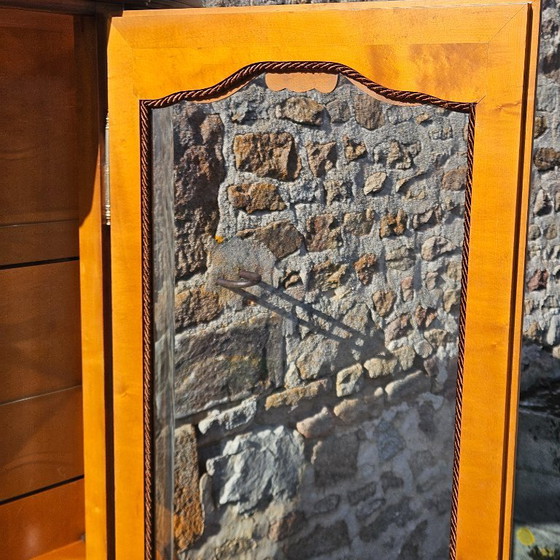 Image 1 of Franse vintage glazen vitrinekast - Kersenhouten vitrine - Louis XV-stijl - jaren 70