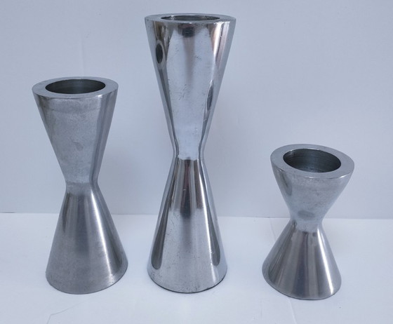 Three diabolo aluminum candle holders, 90s design – Aluminium (photo 8 of 11)