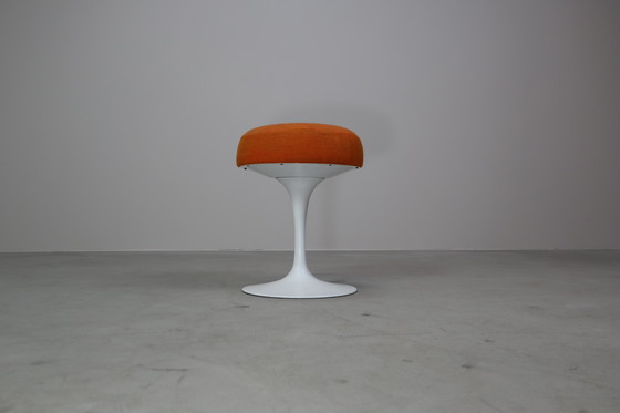 Image 1 of Pair of Eero Saarinen Tulip Stools for Knoll International, 1970's