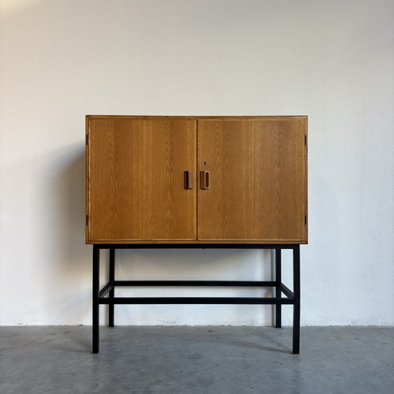 Image 1 of Credenza alta Vintage Deens Eiken