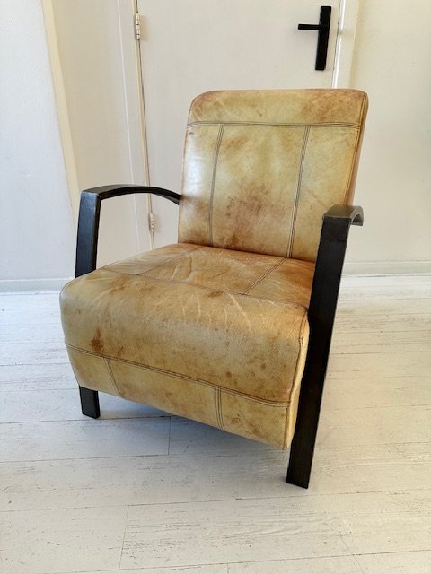Fauteuil en cuir de luxe avec accoudoirs en acier - Élégant et confortable