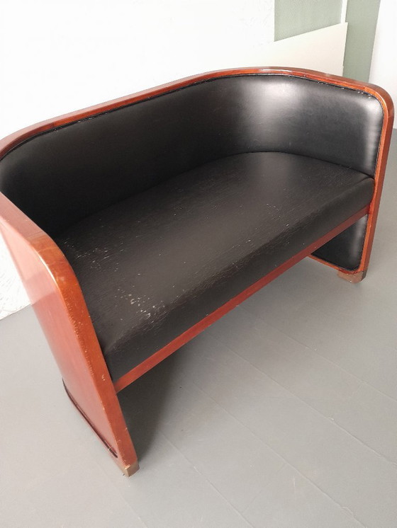 Image 1 of Bench Studio Global Wernicke