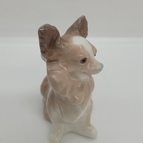 Image 1 of Beeldje ‘Papillon Dog’, geëmailleerd porselein, Lladró, 20e eeuw – Spanje