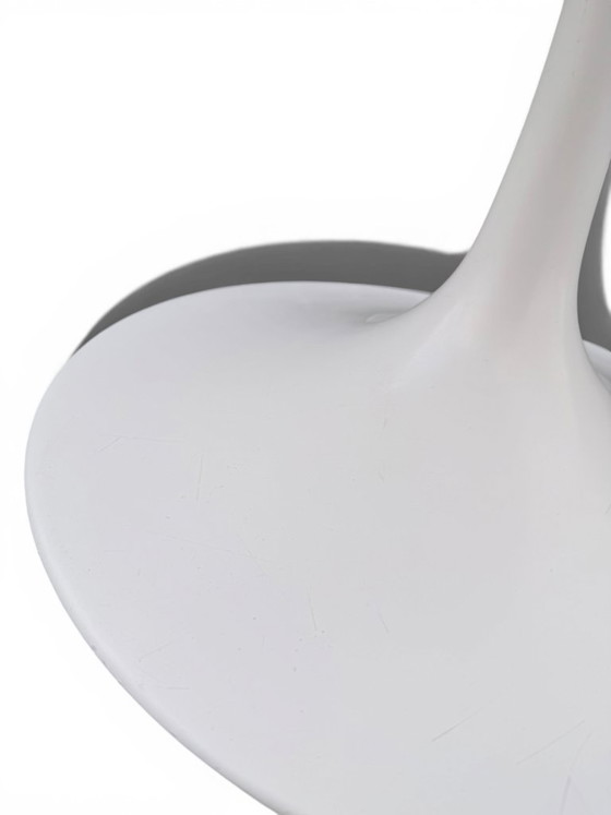 Image 1 of Knoll Tulip Dining Set by Eero Saarinen - Marble Table & 4 Chairs (Circa 1970)