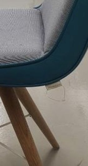 Image 1 of 6 Eetkamerstoelen Bert Plantagie Joni Wood leer met stof blauw