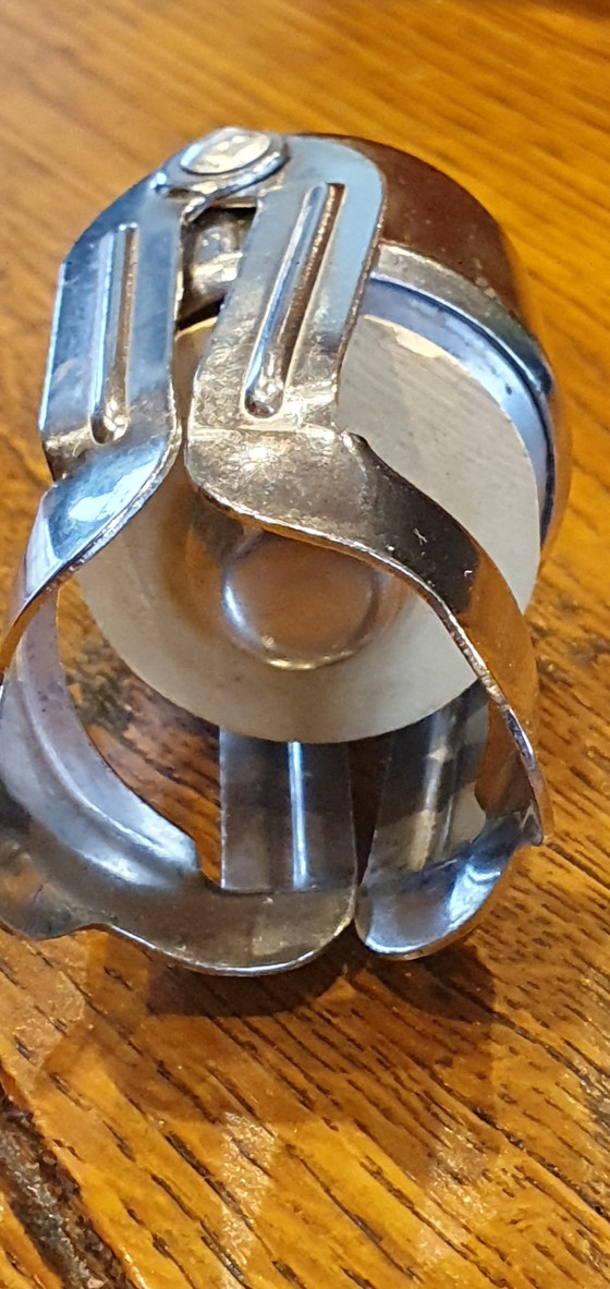 Image 1 of Champagne stopper with sulfur