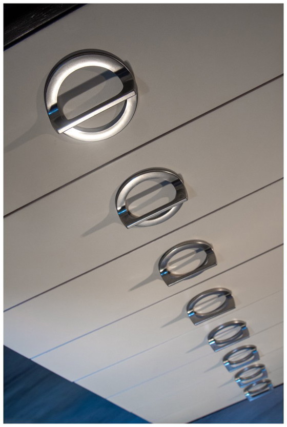 Image 1 of Commode haute space age 1970