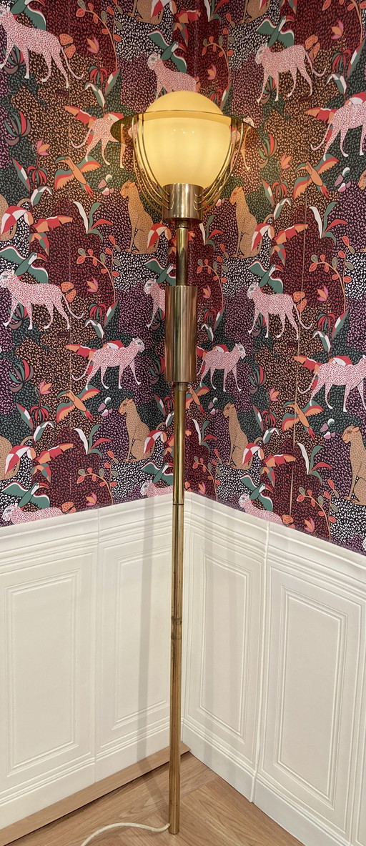 Lampadaire Américain verre et métal 200 cm design 1950.