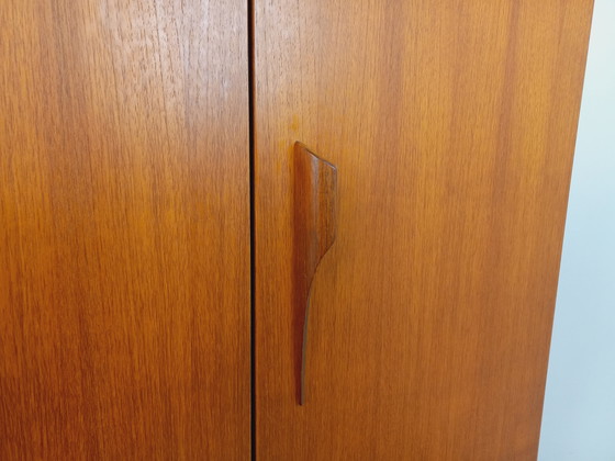 Image 1 of Armoire vintage style scandinave en teck des années 60