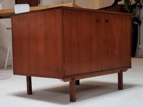 Image 1 of Schrank aus der Mitte des Jahrhunderts