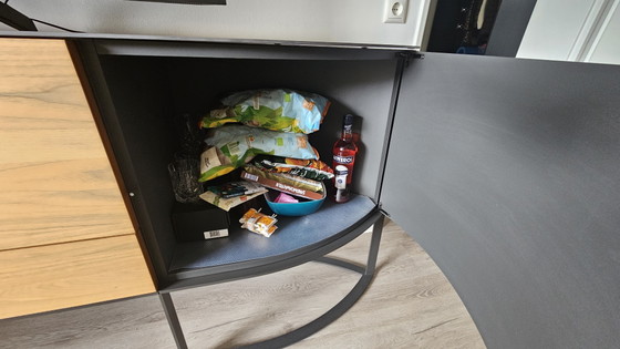 Hülsta NAVIS sideboard with lighting, walnut wood – Metal (photo 9 of 15)