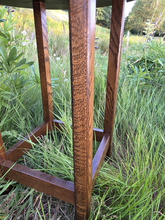 Image 1 of Exclusive Amsterdam School side table – Solid quarter-sawn oak – ca. 1930s