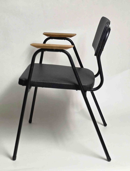 Meurop chair by Pierre Guariche